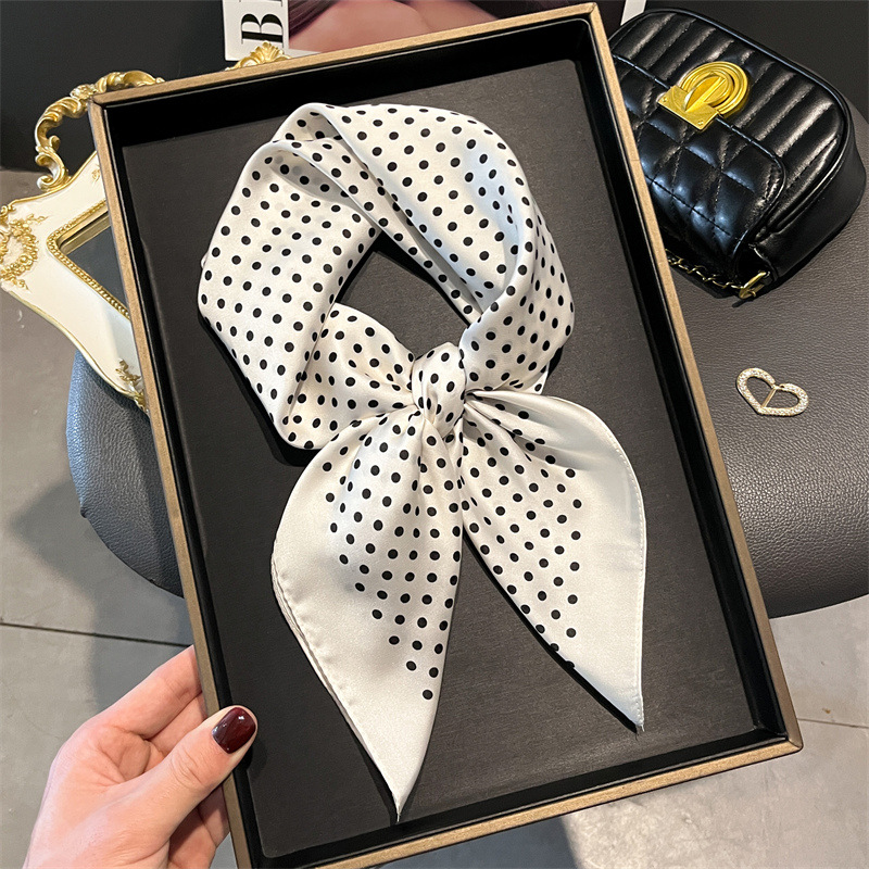 Lüks yeni baskılı atkılar kadı - Luxury Bags Sales incelemesi ve fiyatı