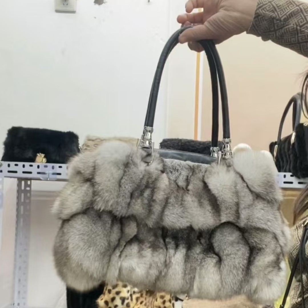 Geniş Kapasiteli Kürklü Kadın  - Luxury Bags For Young Women incelemesi ve fiyatı