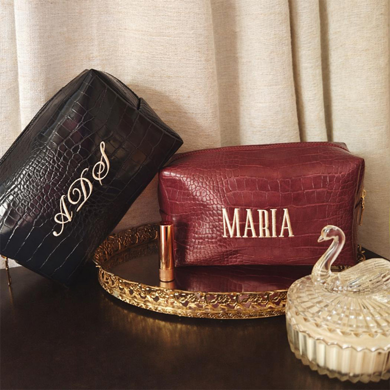 İşlemeli Croc Makyaj Çantası K - Luxury Bags That Are Vegan incelemesi ve fiyatı